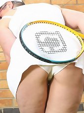 Lara Sexy Yoga Workout